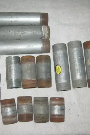 (21) Piece Assortment 1 1/2" Pipe Nipples Modern